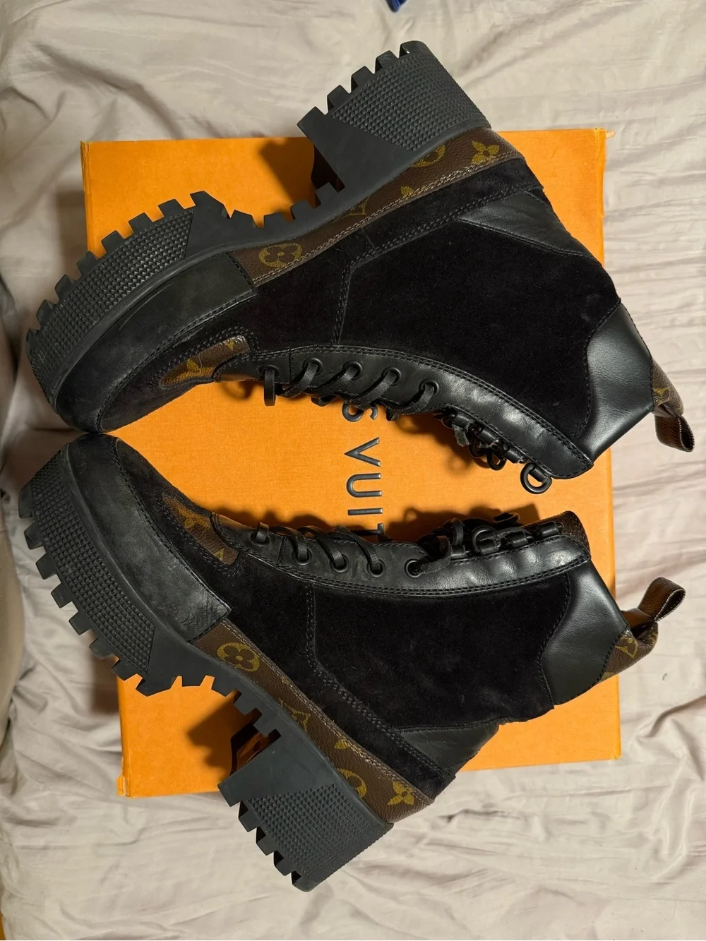 Louis Vuitton Laureate Desert Boot